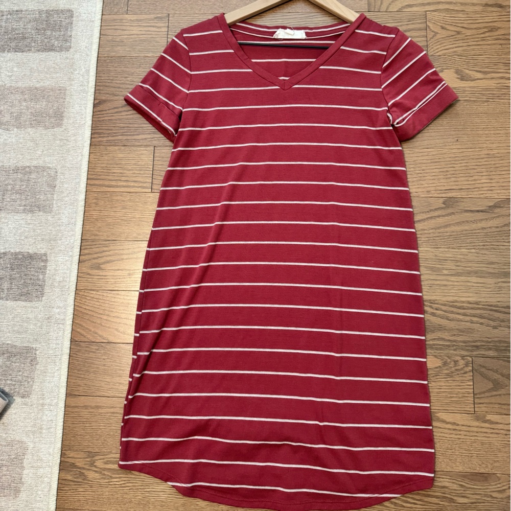Striped V-Neck Tee Dress in pink/red and White